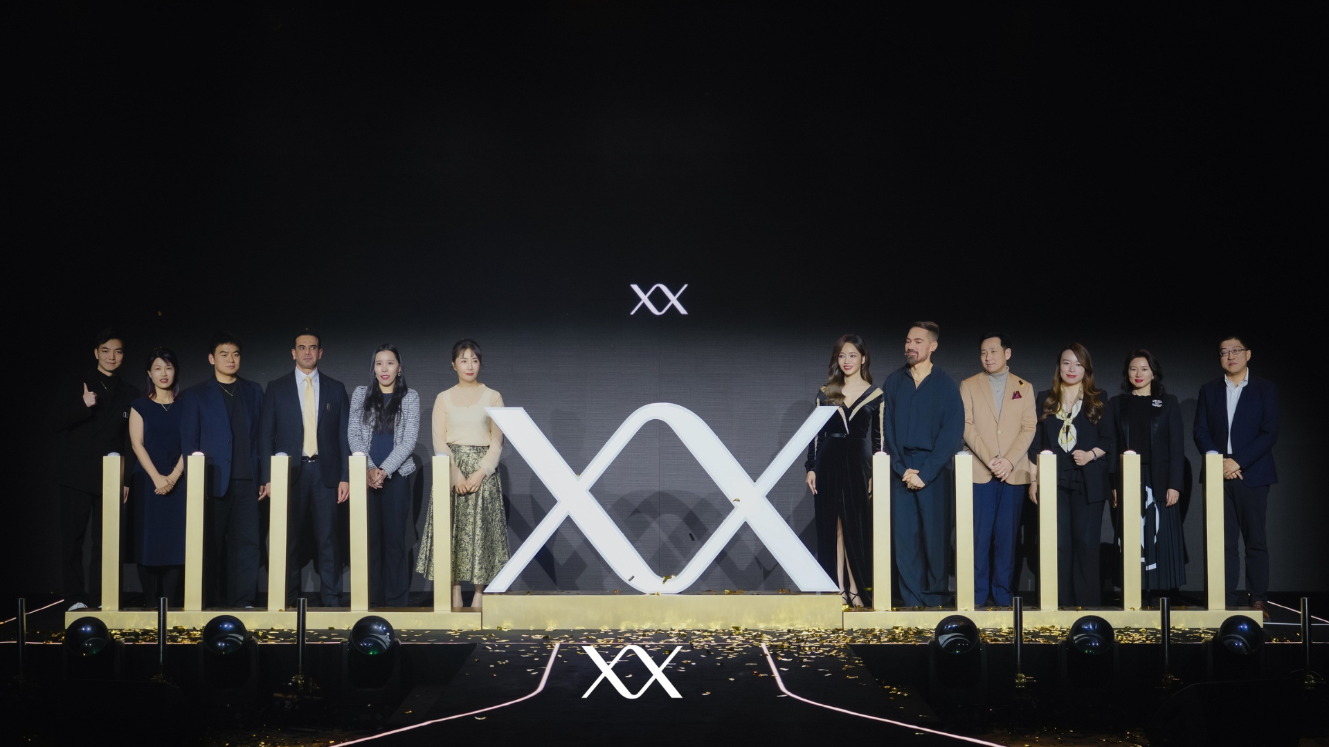 NEXXUS品牌新品首发仪式点亮灯牌