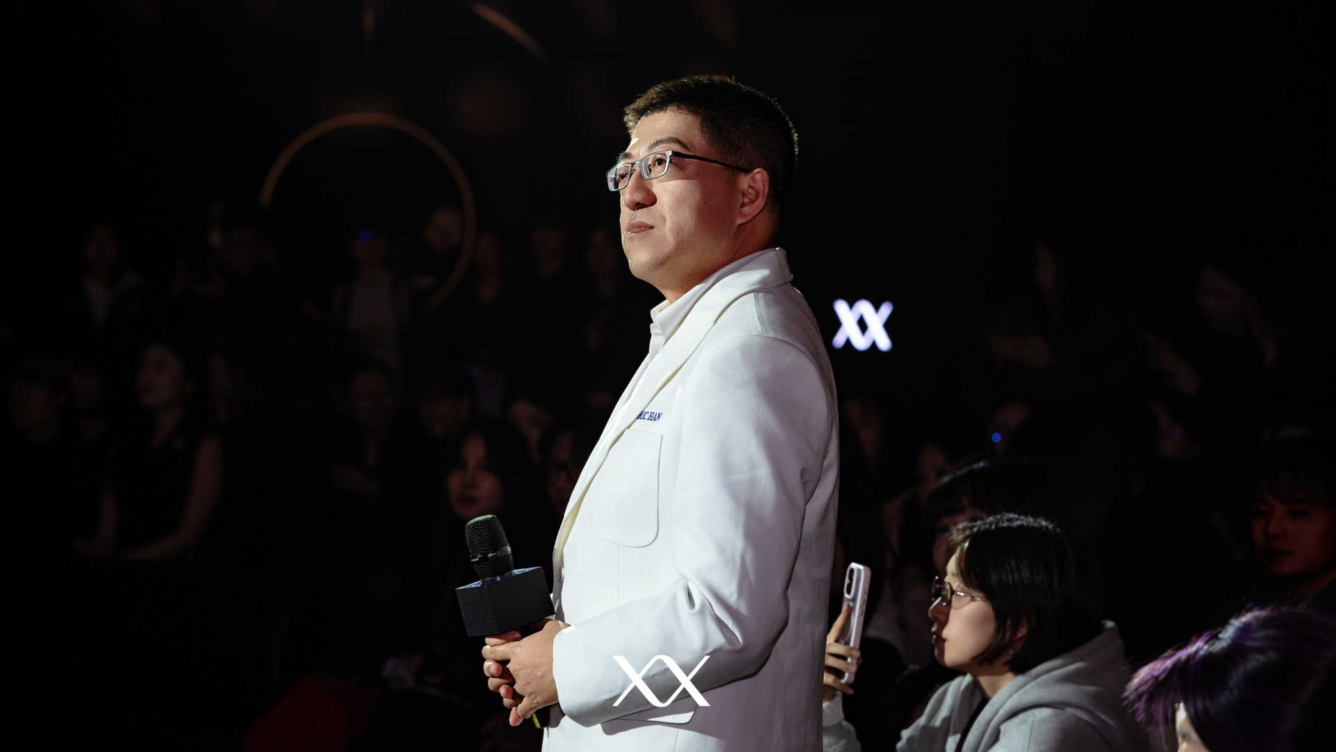 联合利华美妆与健康事业部北亚研发负责人韩磊先生介绍NEXXUS品牌产品的科技力